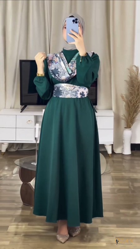 اخضر زُمردي