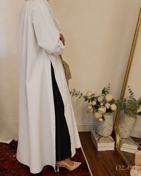 ابيض