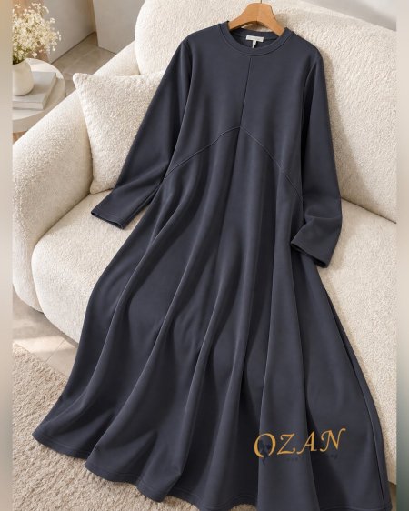 رمادي غامق